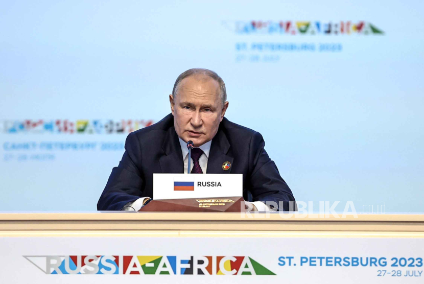 Presiden Rusia Vladimir Putin mengatakan inisiatif dari negara-negara Afrika dapat menjadi dasar bagi perdamaian di Ukraina. 