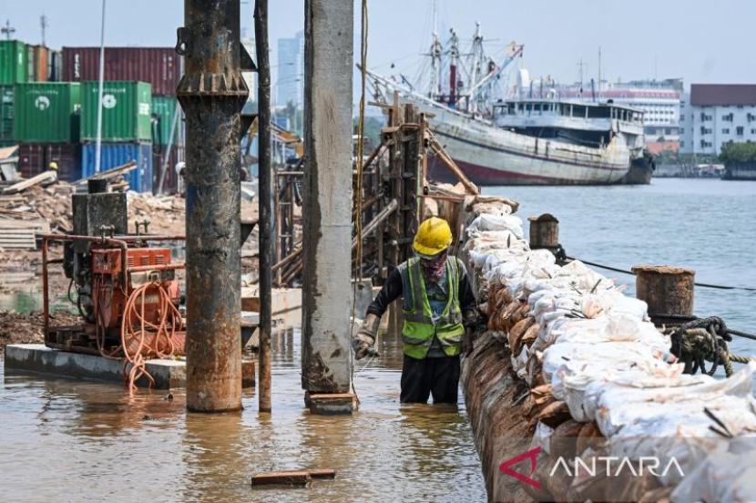 BMKG Peringatkan Potensi Banjir Rob di Pesisir Jakarta Awal November