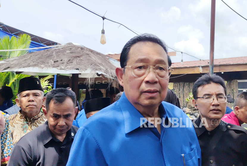 SBY sambangi para caleg di Sragen, Jumat (1/12/2023) 