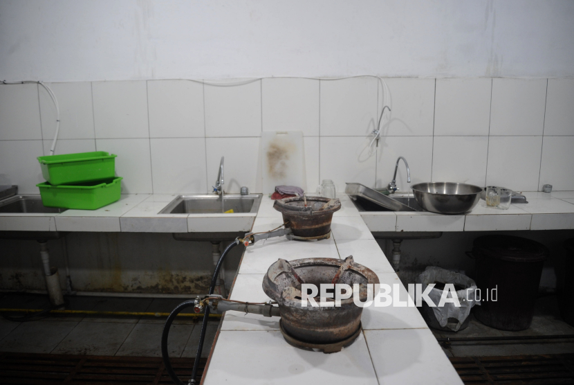 Suasana dapur mitra Satuan Pelayanan Pemenuhan Gizi (SPPG) (Ilustrasi)