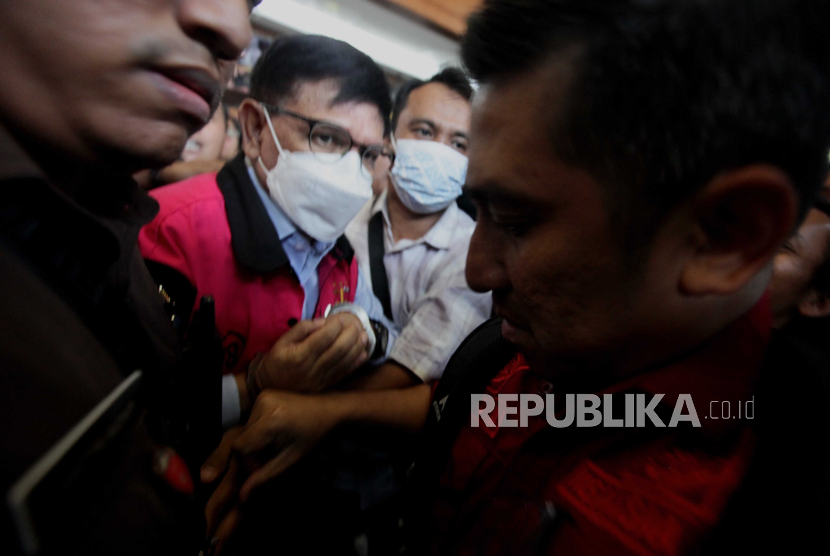 Terdakwa Johnny G Plate usai menjalani sidang tuntutan di Pengadilan Tindak Pidana Korupsi, Jakarta, Rabu (25/10/2023). 