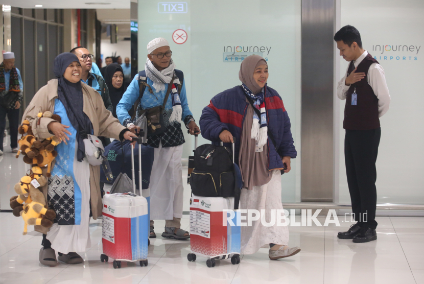 Kemenhaj Usulkan Calon Jamaah Haji Bayar Rp 42,8 Juta untuk Haji 2027