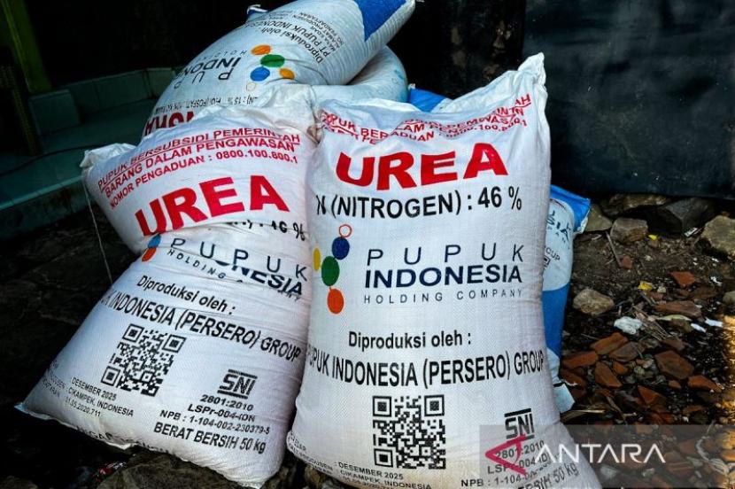 Mentan pastikan stok pupuk subsidi aman demi perkuat ketahanan pangan.
