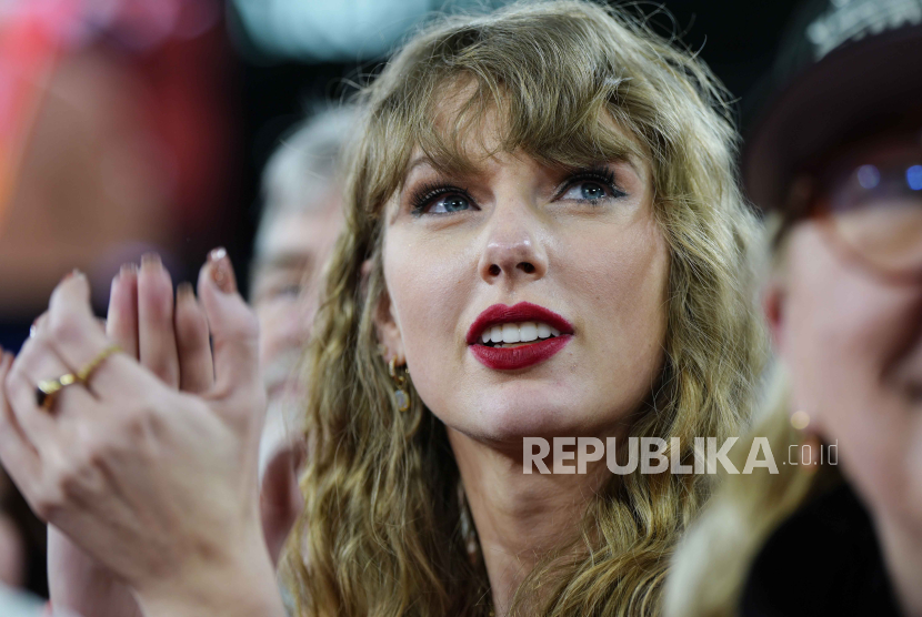 Taylor Swift. Taylor Swift dikabarkan membuat kesepakatan dengan Singapura untuk penampilan konser eksklusif di negara tersebut.