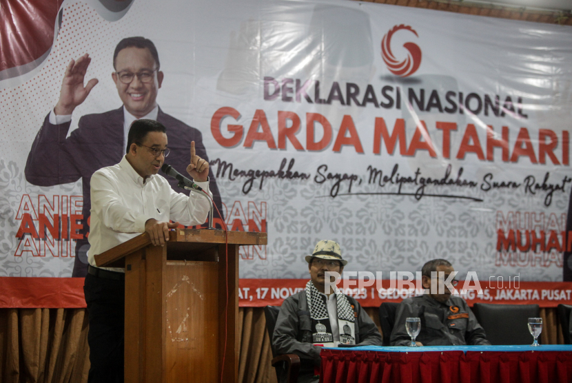 Capres Koalisi Perubahan Anies Rasyid Baswedan saat acara deklarasi Garda Matahari di Gedoeng Joeang 45, Menteng, Jakarta Pusat, Jumat (17/11/2023). 