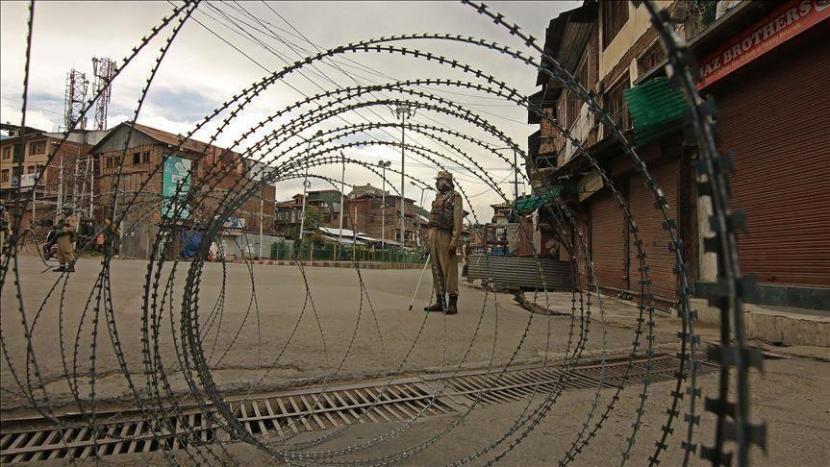 Beberapa mantan politisi Uni Eropa (UE), bersama pakar hak asasi manusia, menyatakan solidaritas dengan rakyat Kashmir.