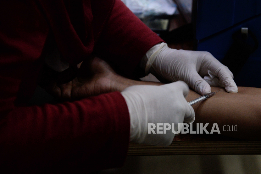 Hanya 16,4 persen penduduk Indonesia yang melakukan skrining untuk faktor risiko Penyakit Tidak Menular (PTM).
