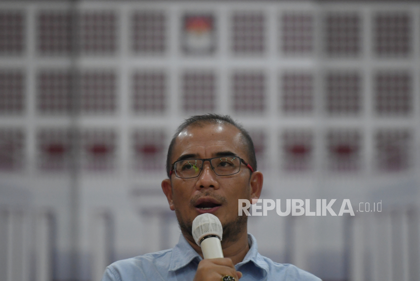 Ketua Komisi Pemilihan Umum (KPU) Hasyim Asy'ari mengaku mendapat pesan dari Presiden Joko Widodo agar KPU berhati-hati dalam melaksanakan Pemilu 2024. (ilustrasi)