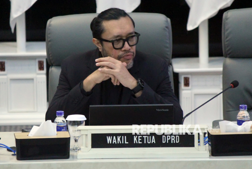 Wakil Ketua DPRD Jawa Barat Ono Surono