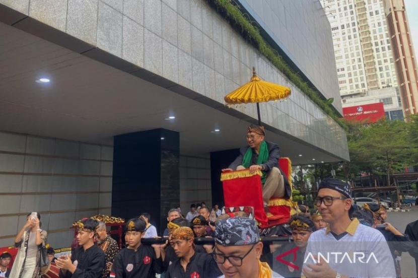 Menteri Kebudayaan mendorong museum untuk mengadopsi teknologi demi menarik pengunjung..