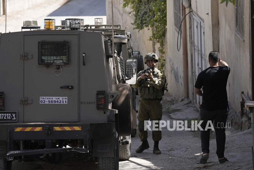 Sebanyak empat warga Palestina tewas saat pasukan Israel menggelar operasi di beberapa titik di Nablus, Tepi Barat