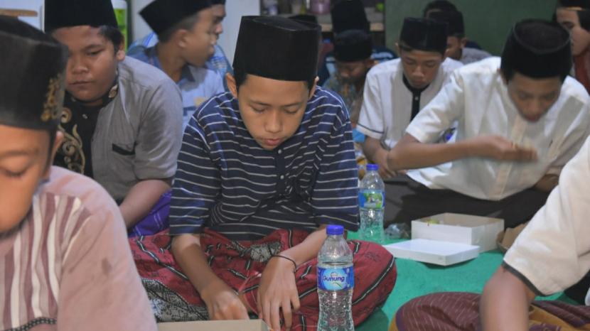 LAZ Harfa dan NH Zakat Kita Kolaborasi Berbagi Buka Puasa