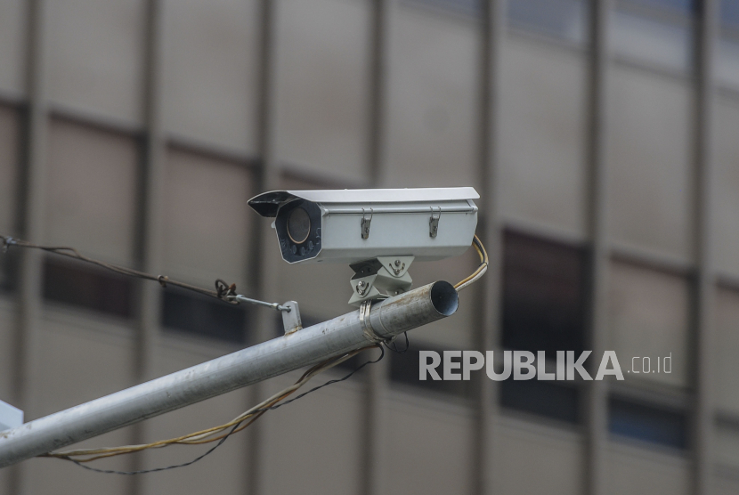 [Ilustrasi] Kamera Closed Circuit Television (CCTV) untuk electronic traffic law enforcement (ETLE).