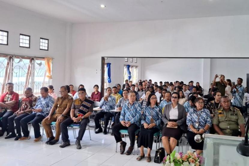 Kemenkum-Komisi XIII DPR RI dorong edukasi hukum KI di Uniflor Ende.