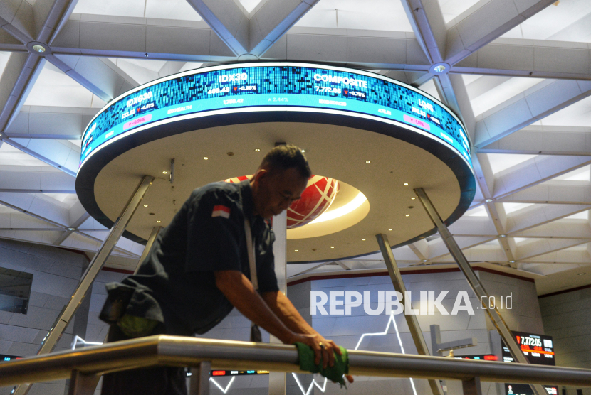 IHSG dibuka naik 61,71 poin atau 0,78 persen ke posisi 7.929,06. (ilustrasi)
