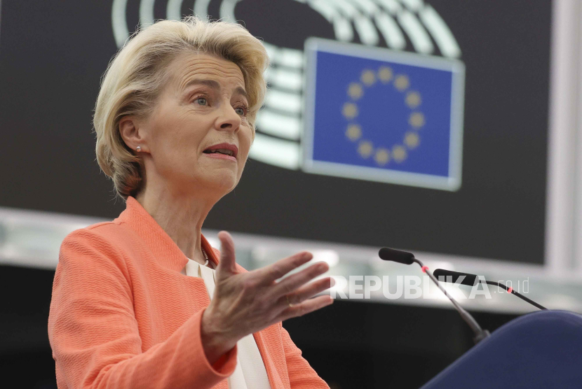 Presiden Komisi Uni Eropa Ursula von der Leyen mengatakan, harga energi yang tinggi menjadi tantangan daya saing global negara-negara Uni Eropa.