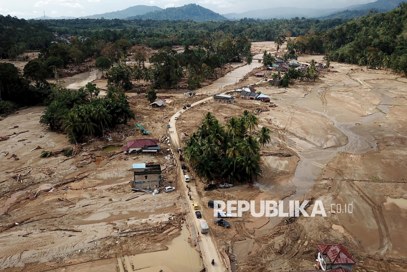 Tito Usul Bantuan Bencana di Aceh-Sumatera Rp 2 Miliar per Daerah, Prabowo: Saya Kasih Rp 4 Miliar