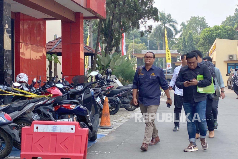 Para kuasa hukum ibu bayi tertukar mendatangi Polres Bogor untuk melaporkan RS Sentosa, Jumat (1/9/2023). Dua ibu bayi tertukar kompak untuk menolak kompensasi perdamaian dari RS Sentosa.