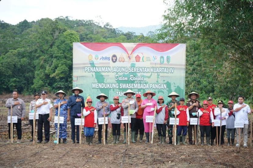 Bengkayang Dorong Ketahanan Pangan dengan Penanaman Jagung