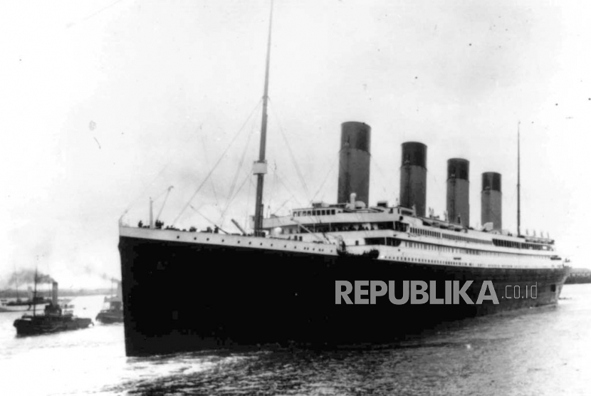  The Titanic meninggalkan Southampton, Inggris pada 10 April 10 1912.  Tenggelamnya Titanic mengingatkan kita pentingnya kesempatan 