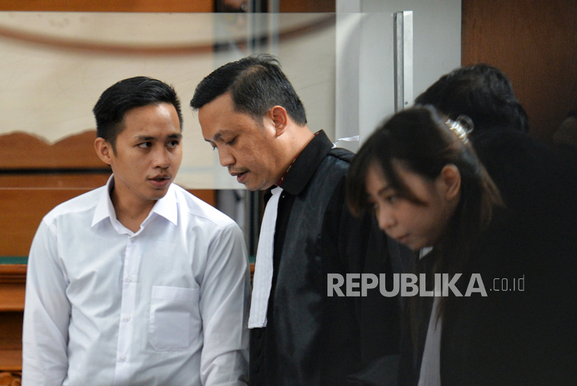 Terdakwa Richard Eliezer alias Bharada E saat menjalani sidang dakwaan di Pengadilan Negeri Jakarta Selatan, Jakarta, Selasa (25/10/2022).