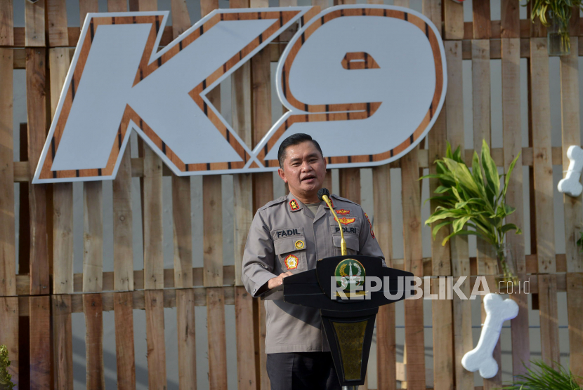 Kapolda Metro Jaya Irjen Pol Fadil Imran memberikan sambutan saat acara peresmian Gedung Unit Satwa K9 Polda Metro Jaya di Kawasan Petamburan, Jakarta, Senin (31/10/2022). Peredaran Narkoba Meningkat, Kapolda Metro Jaya Imbau Orang Tua Rutin Tes Urine Anak