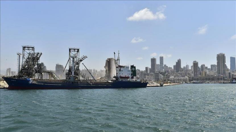 Sebanyak 12 dari 16 crane yang ada di pelabuhan Beirut telah mulai beroperasi, kata menteri ekonomi Lebanon - Anadolu Agency