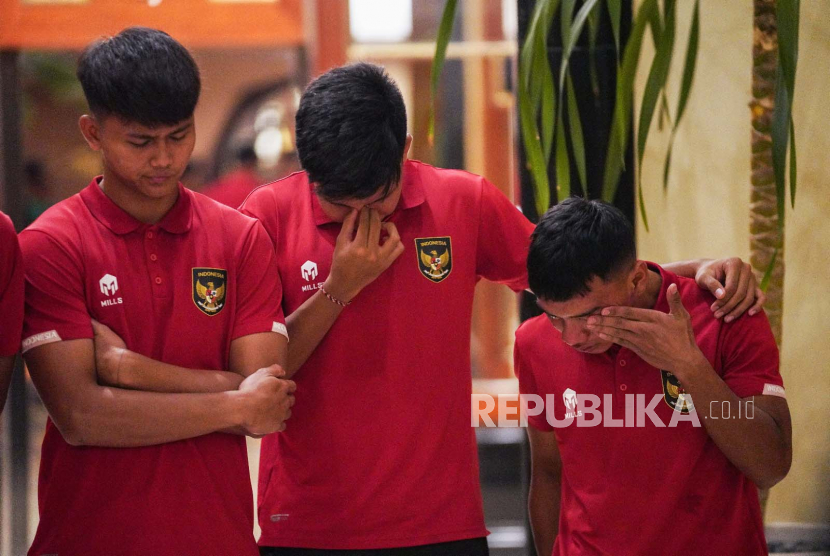 Potret kesedihan Timnas Indonesia U-20 setelah FIFA batalkan status tuan rumah Indonesia Piala Dunia U20 2023.