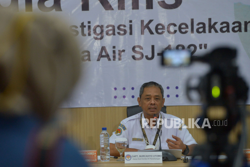 KNKT Rilis Penyebab Jatuhnya Pesawat Sriwijaya Air SJY182 | Republika ...