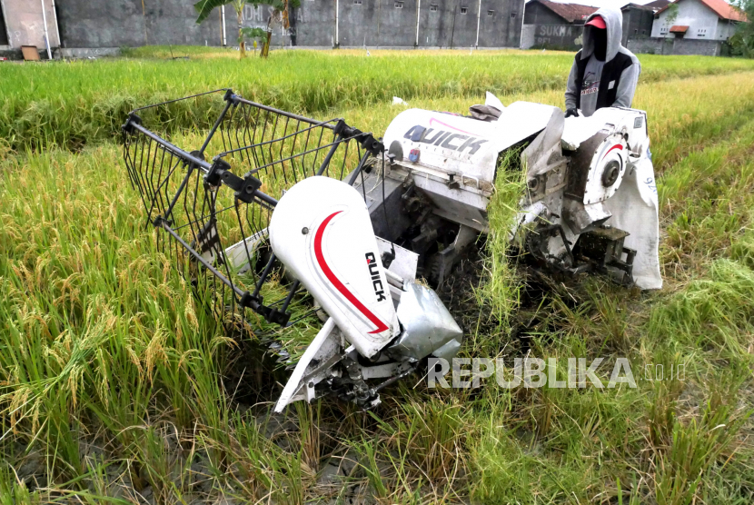 Revolusi Pertanian: Mengoptimalkan Usaha Tani dengan Teknologi Modern