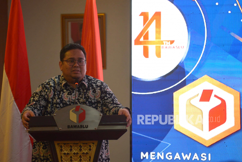 Ketua Bawaslu Rahmat Bagja mendorong KPU untuk menyusun PKPU terkait penanganan netralitas ASN. 