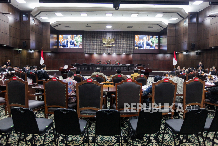 Suasana jalannya sidang PHPU Pileg 2024 di Mahkamah Konstitusi, Jakarta, Senin (29/4/2024). 