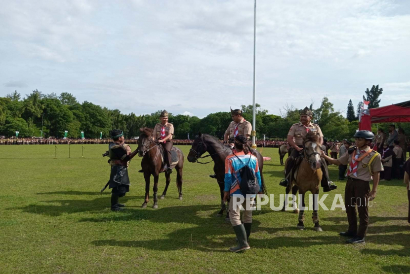 Jaringan Sekolah Islam Terpadu (JSIT) menyelenggarakan kegiatan Perkemahan Ukhuwah Tingkat Nasional ke-5 (KEMNAS V) Satuan Komunitas Pramuka (SAKO) Sekolah Islam Terpadu (SIT) di Bumi Perkemahan Cibubur, Rabu (15/2/2023).