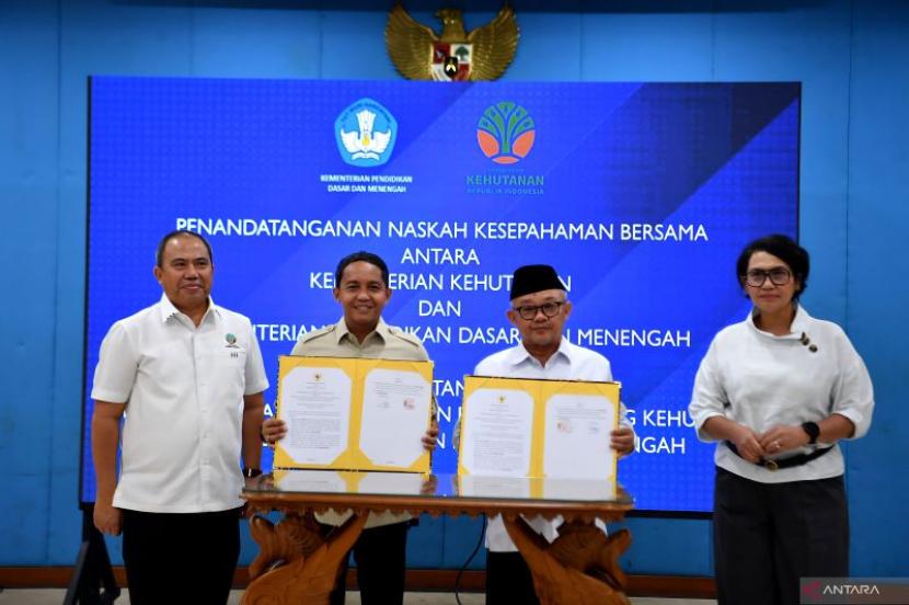 Kerja Sama Kementerian Tingkatkan Literasi Lingkungan Siswa