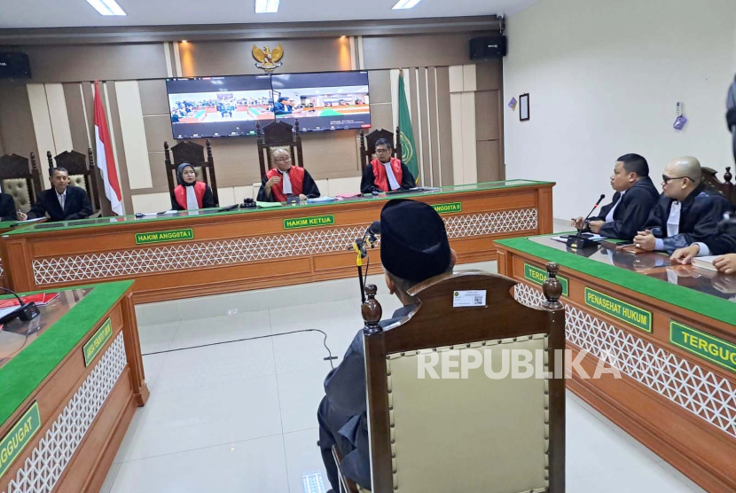 Panji Gumilang kembali menjalani sidang kasus dugaan penistaan agama di Pengadilan Negeri Indramayu, Senin (27/11/1023). 