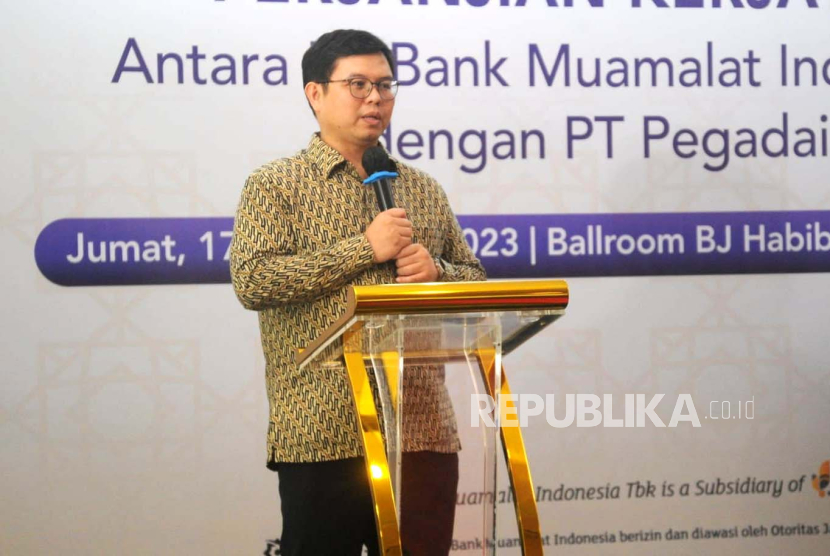 Direktur Utama PT Bank Muamalat Indonesia Tbk Indra Falatehan.