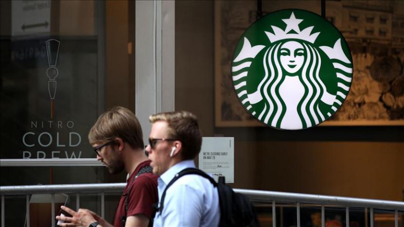 Barista Starbucks AS tulis 'ISIS' di gelas wanita Muslim.