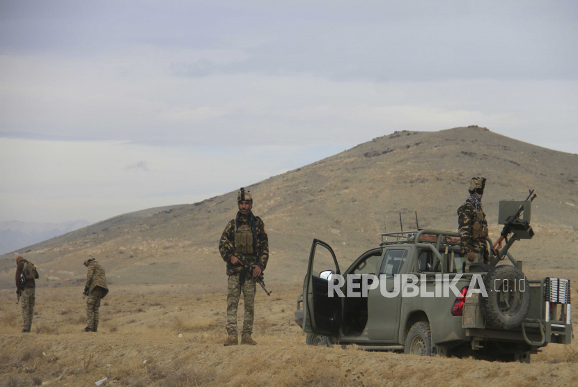  Petugas keamanan Afghanistan di Ghazni, Afganistan