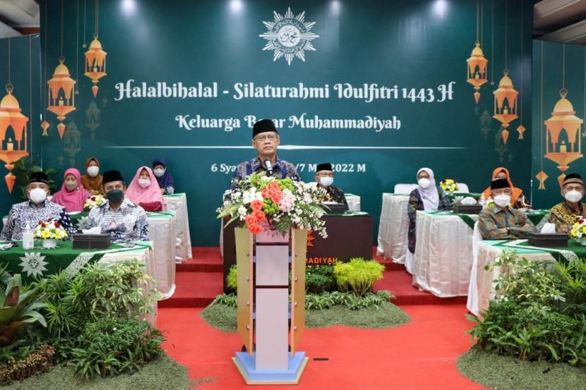 Naskah Lengkap Tausyiah Haedar Nashir dalam Silaturahmi Idul Fitri 1443 H Keluarga Besar Muhammadiyah - Suara Muhammadiyah