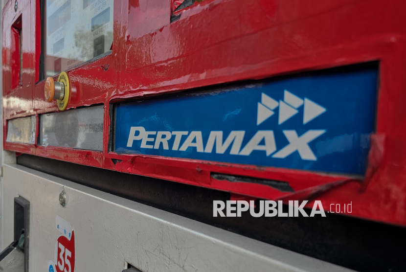 Analisis Indef: Mayoritas Warga Respons Negatif Kenaikan Pertamax, Khawatir Pertalite Langka