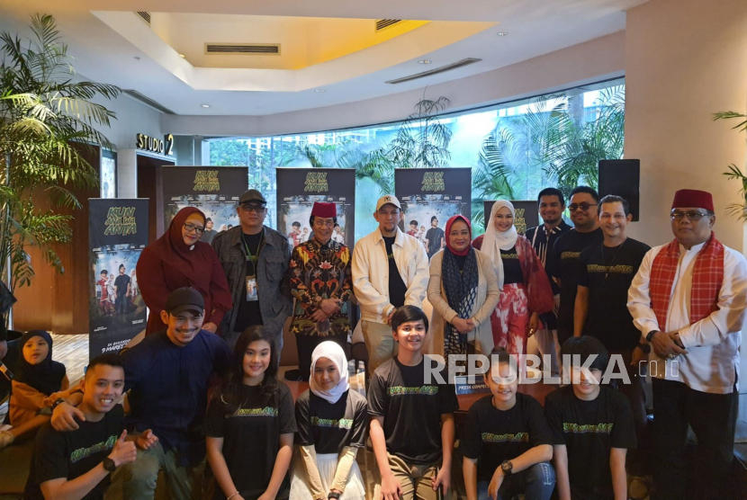 Konferensi pers film Kun Ana Wa Anta di Epicentrum XXI, Jakarta Selatan, Sabtu (4/3/2023). Menurut produser eksekutif Ustaz Erick Yusuf, sinema tersebut sekaligus menjadi jawaban atas minimnya film anak di tengah industri perfilman Tanah Air.