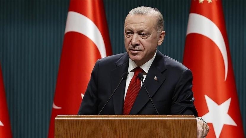 Presiden Turki Recep Tayyip Erdogan pada Kamis (31/3/2022) mengatakan dia bertekad untuk bertemu dengan para pemimpin Ukraina dan Rusia serta menyatukan mereka untuk mengakhiri pertumpahan darah.