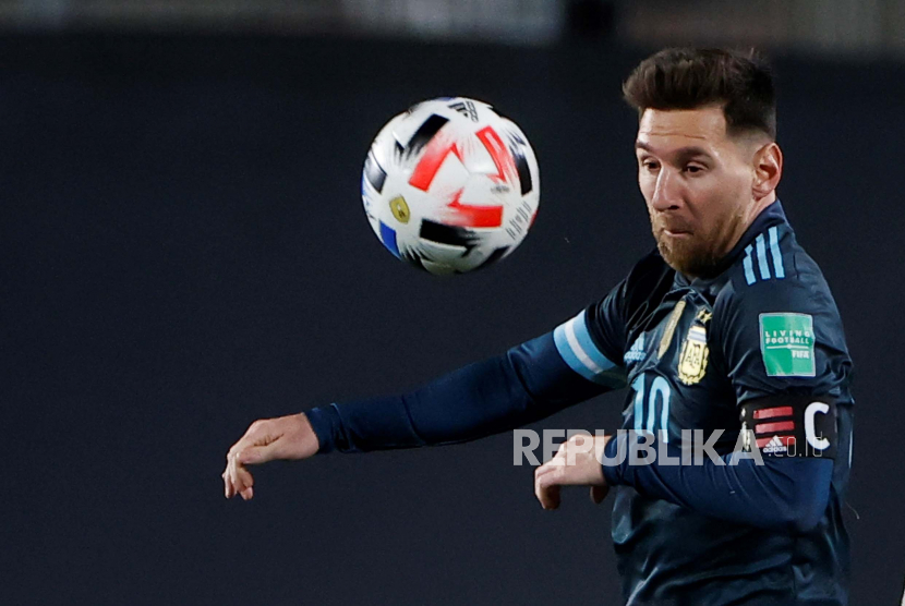  Lionel Messi saat membela timnas Argentina. Messi akan tampil melawan Italia dalam laga uji coba  di Stadion Wembley, London, Inggris, Kamis (2/6/2022) dini hari WIB. 