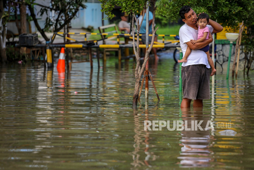 Banjir Rendam Tangerang Dan Serang | Republika Online