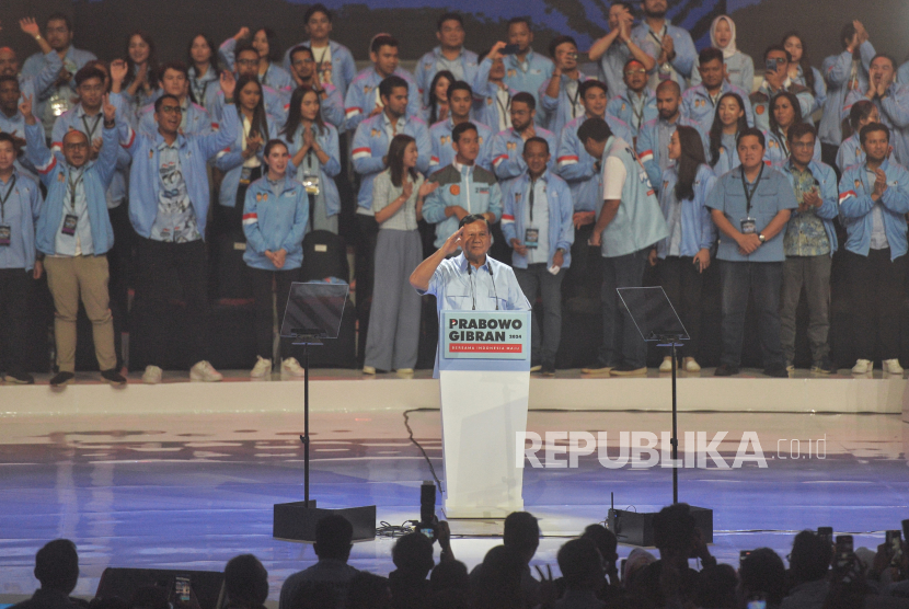 Capres nomor urut 2 Prabowo Subianto memberikan sambutan di JCC, Senayan, Jakarta, Sabtu (27/1/2024). Di kampanye, Prabowo mengungkap penyebab kekalahannya di Pilpres 2014 dan 2019.