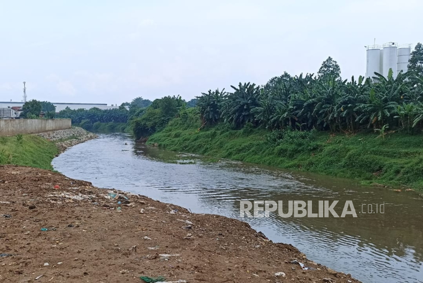 Lokasi tujuh mayat remaja yang ditemukan di Sungai Bekasi, Jatiasih, Kota Bekasi, Jawa Barat pada Selasa (24/9/2024).