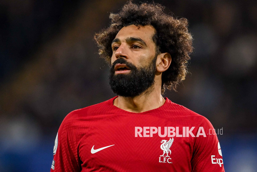 epa10558844 Mohamed Salah of Liverpool reacts during the English Premier League soccer match between Chelsea FC and Liverpool FC in London, Britain, 04 April 2023.  