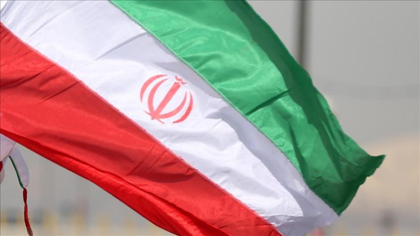 Iran pada Selasa (6/4) mengatakan bahwa 10 pejabatnya terlibat dalam insiden jatuhnya pesawat penumpang Ukraina tahun lalu.