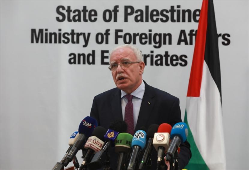 Menteri luar negeri Palestina pada Rabu (7/4) mengatakan bahwa negaranya sedang mempertimbangkan apakah akan meminta Dewan Keamanan PBB untuk mengeluarkan resolusi yang memungkinkan warga Palestina mengadakan pemilihan umum di Yerusalem.
