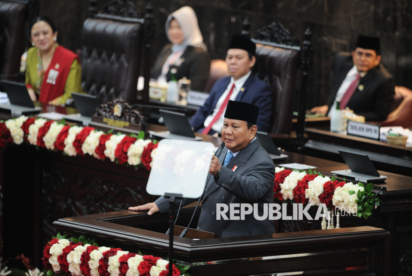 Presiden Prabowo Subianto menyampaikan pidato saat Sidang Tahunan MPR dan Sidang Bersama DPR - DPD Tahun 2025 di Gedung Nusantara, Kompleks Parlemen, Senayan, Jakarta, Jumat (15/8/2025). 